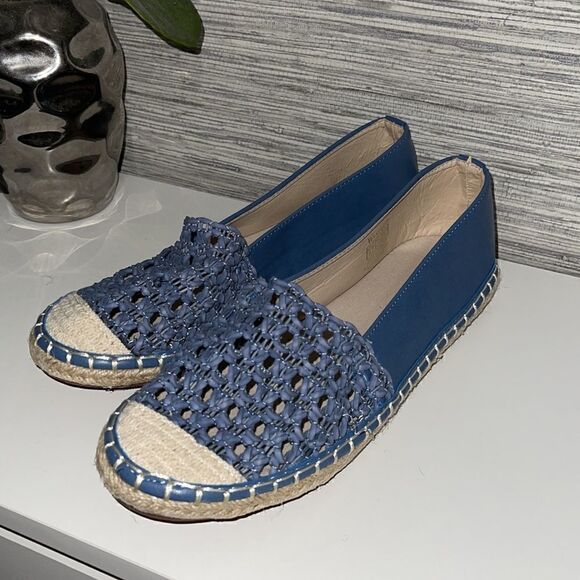 WANTED | ballet flats  - Picture 3 of 5